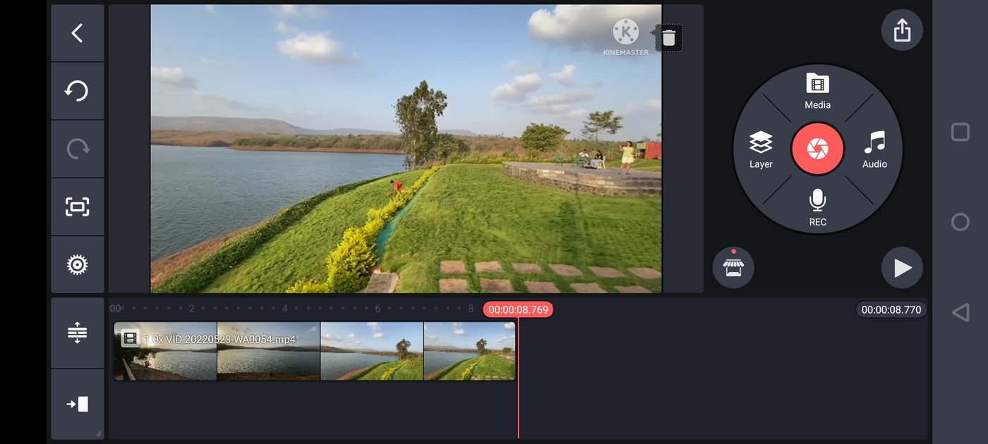 KineMaster video editing dashboard