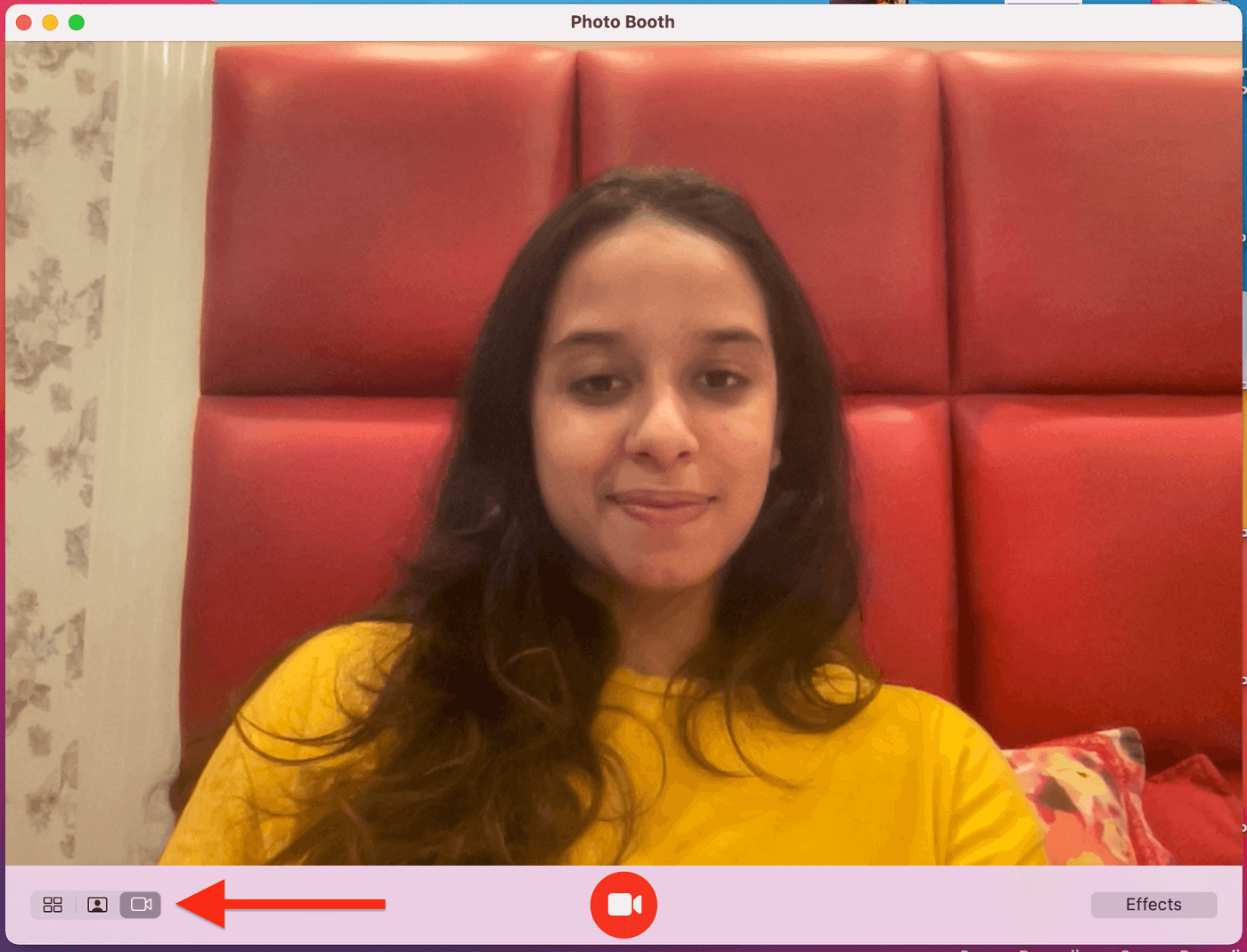 Record a video using Photo Booth-Step 1