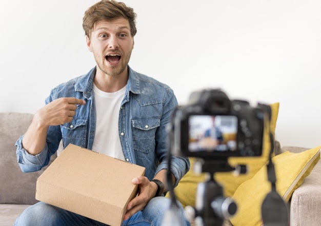 Product showcase videos